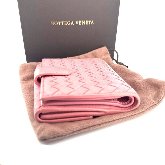 Bottega Veneta Intrecciato Nappa Leather Compact Wallet in Pink - Picture 7 of 7